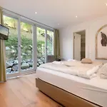 Villa Theres Dolphin